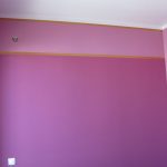 Oczyszczenie ścian, gruntowanie, 3-warstwowe malowanie z odcięciem